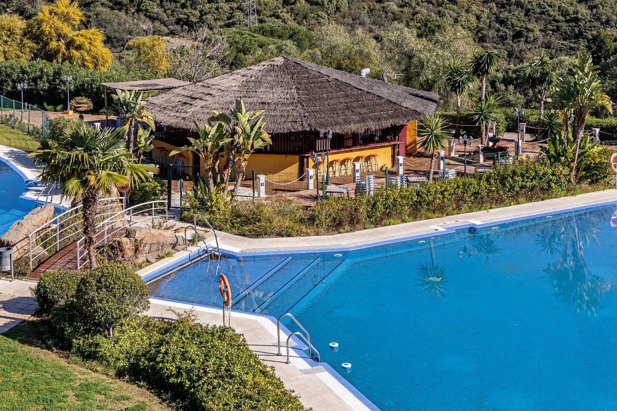 Rentitspain Apartamento Charming Gym, Jacuzzi Y Balcon Estepona Exteriör bild