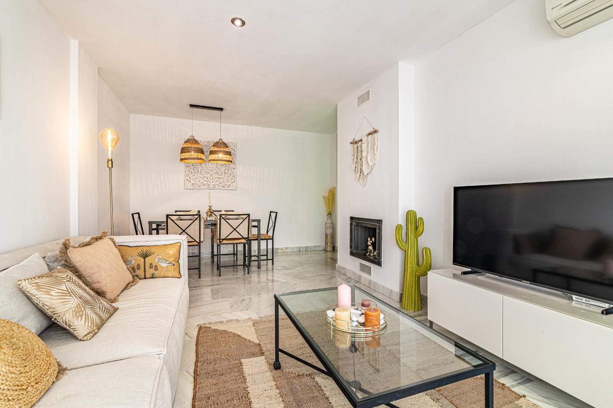 Rentitspain Apartamento Charming Gym, Jacuzzi Y Balcon Estepona Exteriör bild